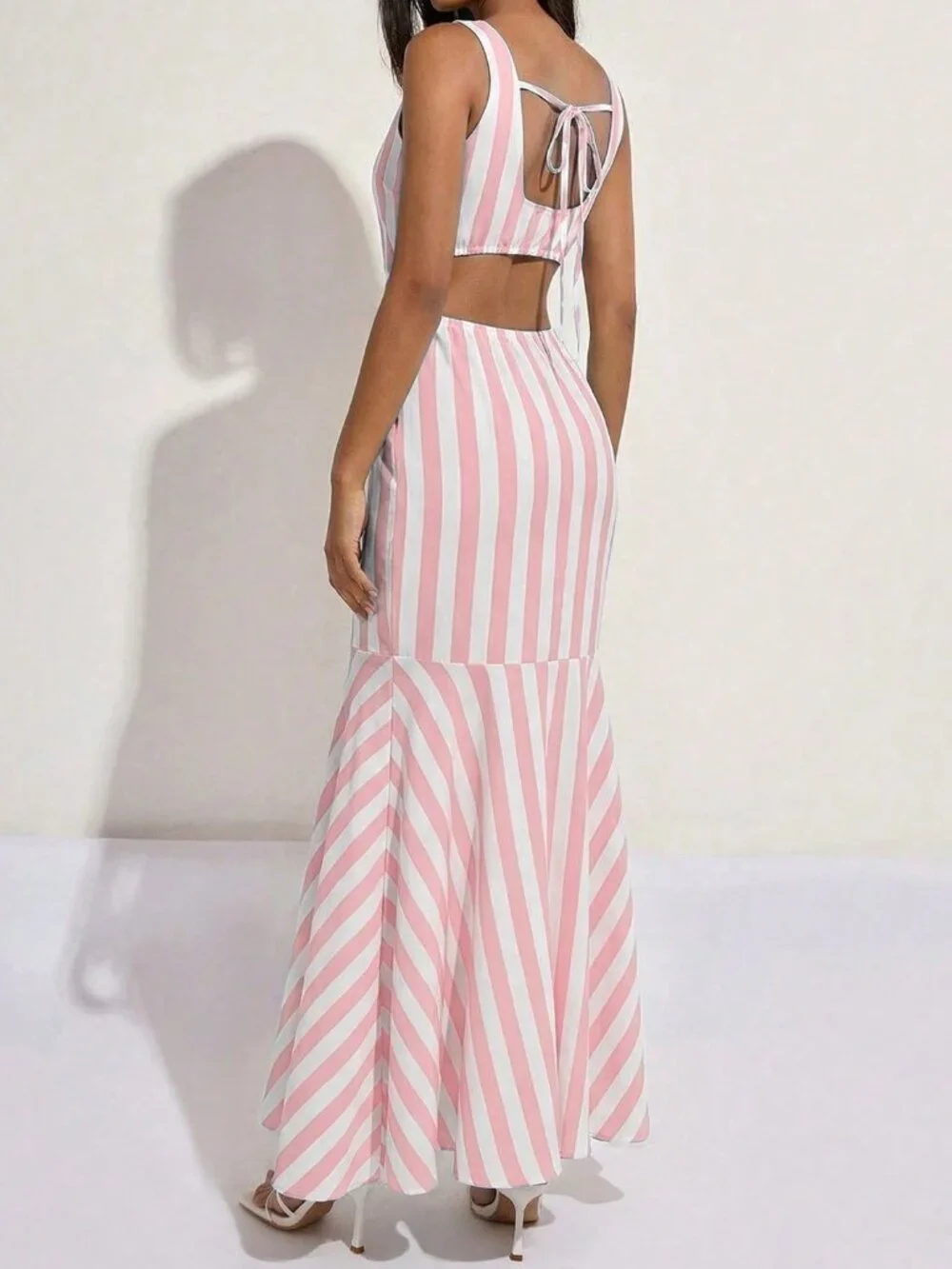 Pink Elegant Women's Fishtail Dress with V-Neck Waist Backless